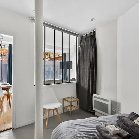 Charming 2-room Loft-style Near Montmartre