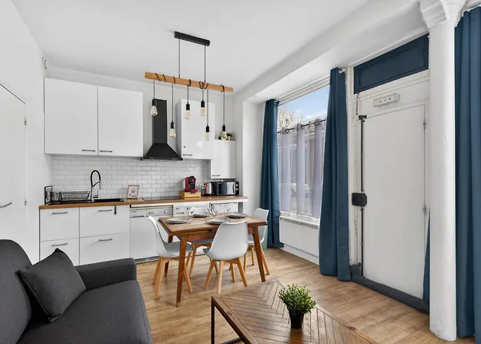 Charming 2-room Loft-style Near Montmartre Appartement *